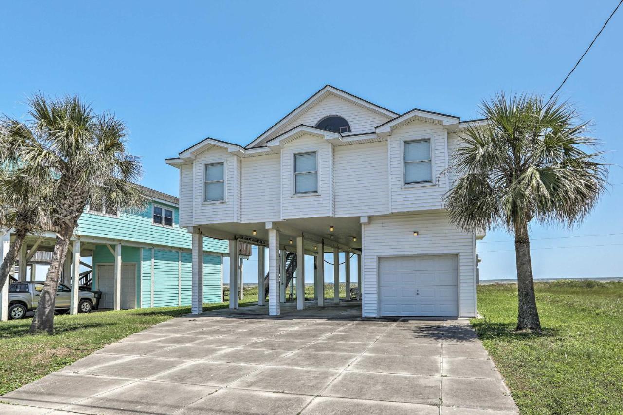 Oceanfront Galveston Home - Walk To Beach! Екстериор снимка